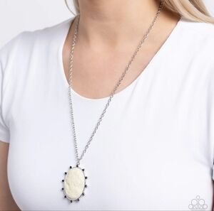 Elegant Silver and Cream Pendant Necklace